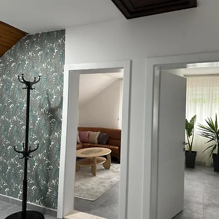 Апартаменты Apartment Holiday *