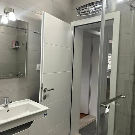 Apartment Holiday Апартаменты Врнячка-Баня