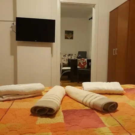 Apartment Holiday Апартаменты